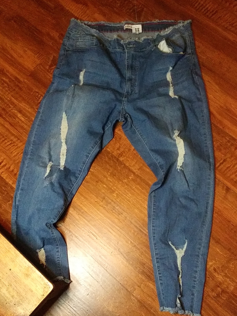 Men's Distressed Blue Denim Jeans